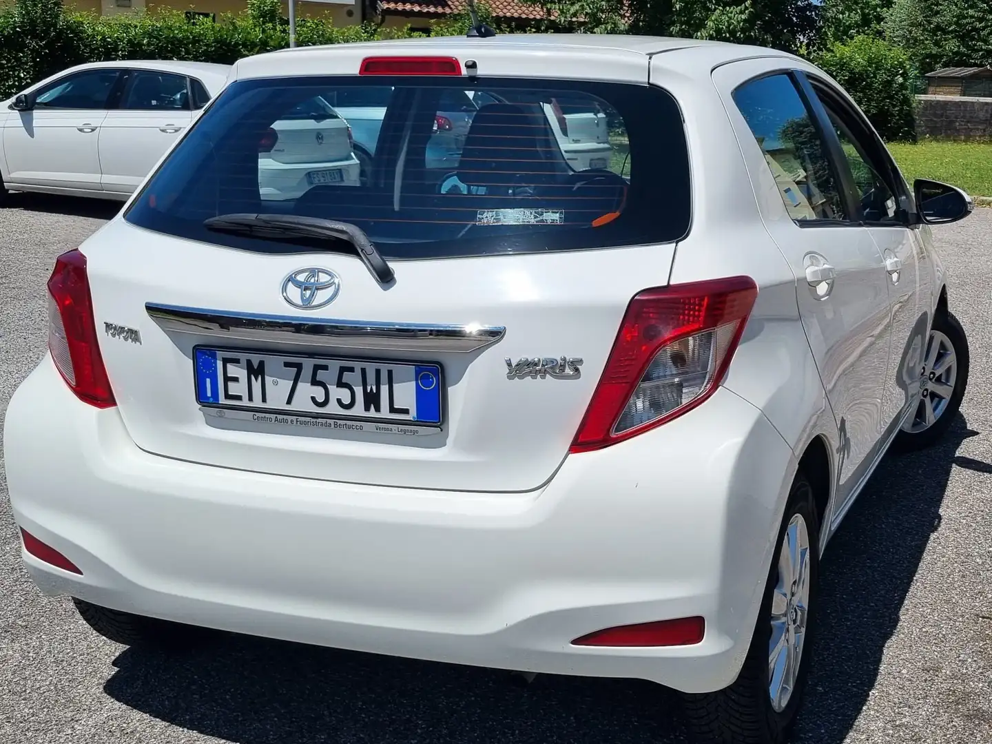 Toyota Yaris Yaris III 2011 5p 1.0 Lounge Bianco - 2