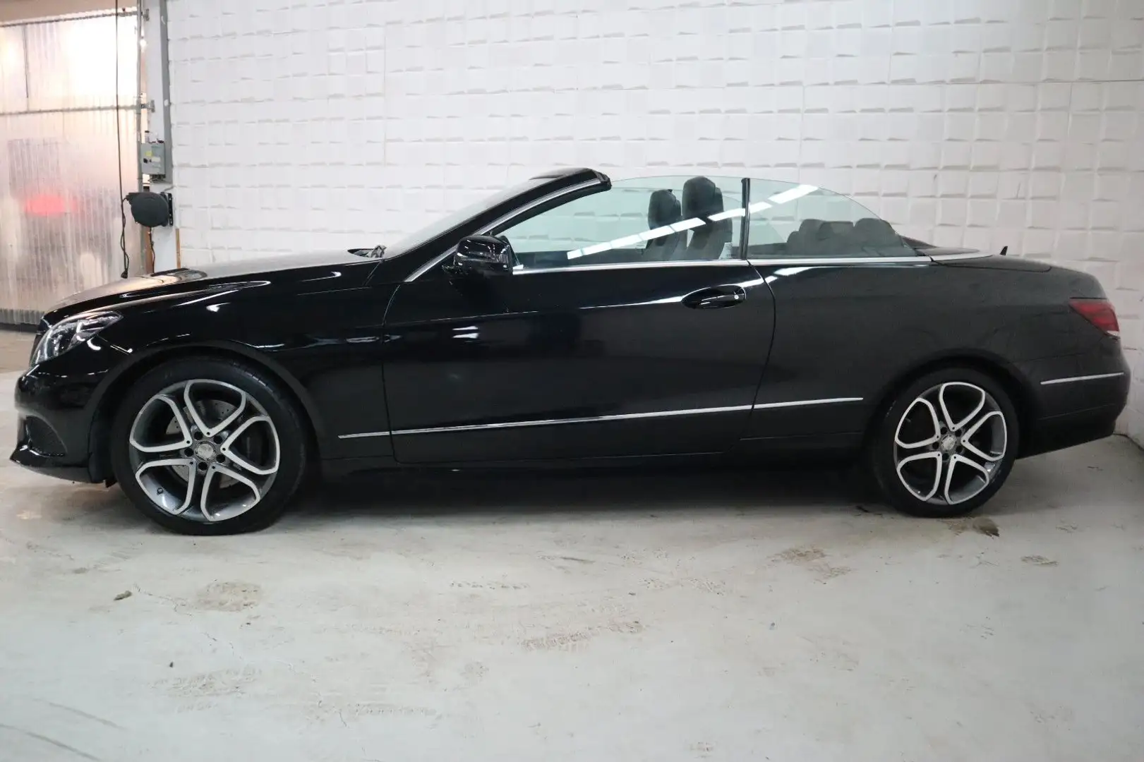 Mercedes-Benz E 350 Cabrio, AMG-Paket,Xenon,Vollleder Noir - 2