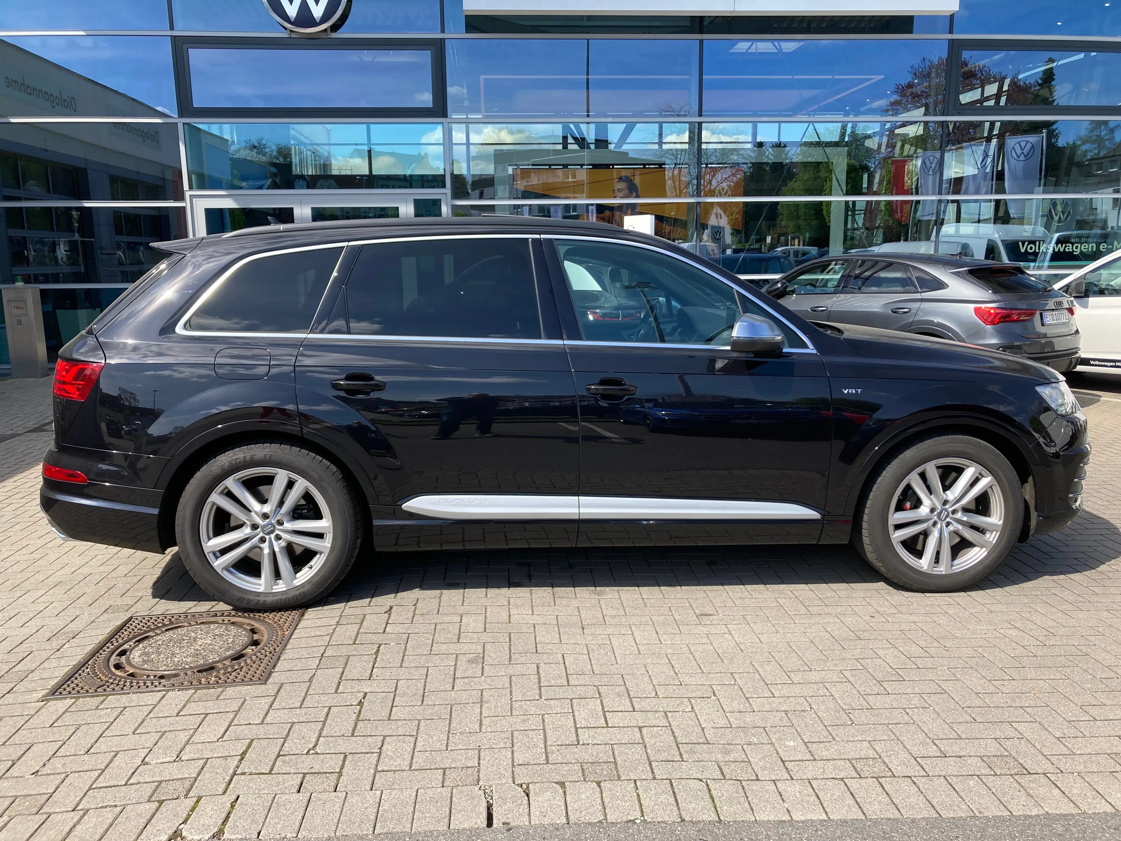 Audi SQ7 4.0 TDI-QUATTRO-PANO-AHK-LED-LUFT-KAMERA-PRIVACY-M — photo 13