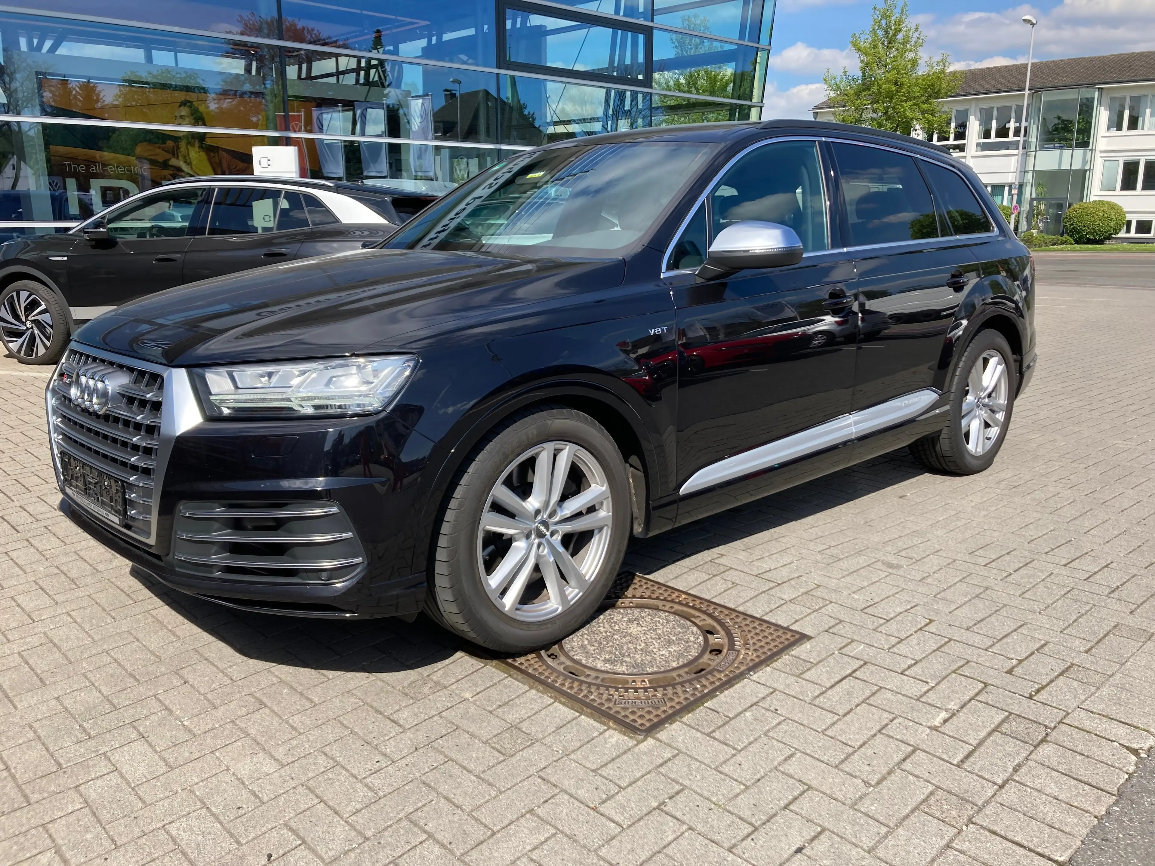Audi SQ7 4.0 TDI-QUATTRO-PANO-AHK-LED-LUFT-KAMERA-PRIVACY-M — photo 6