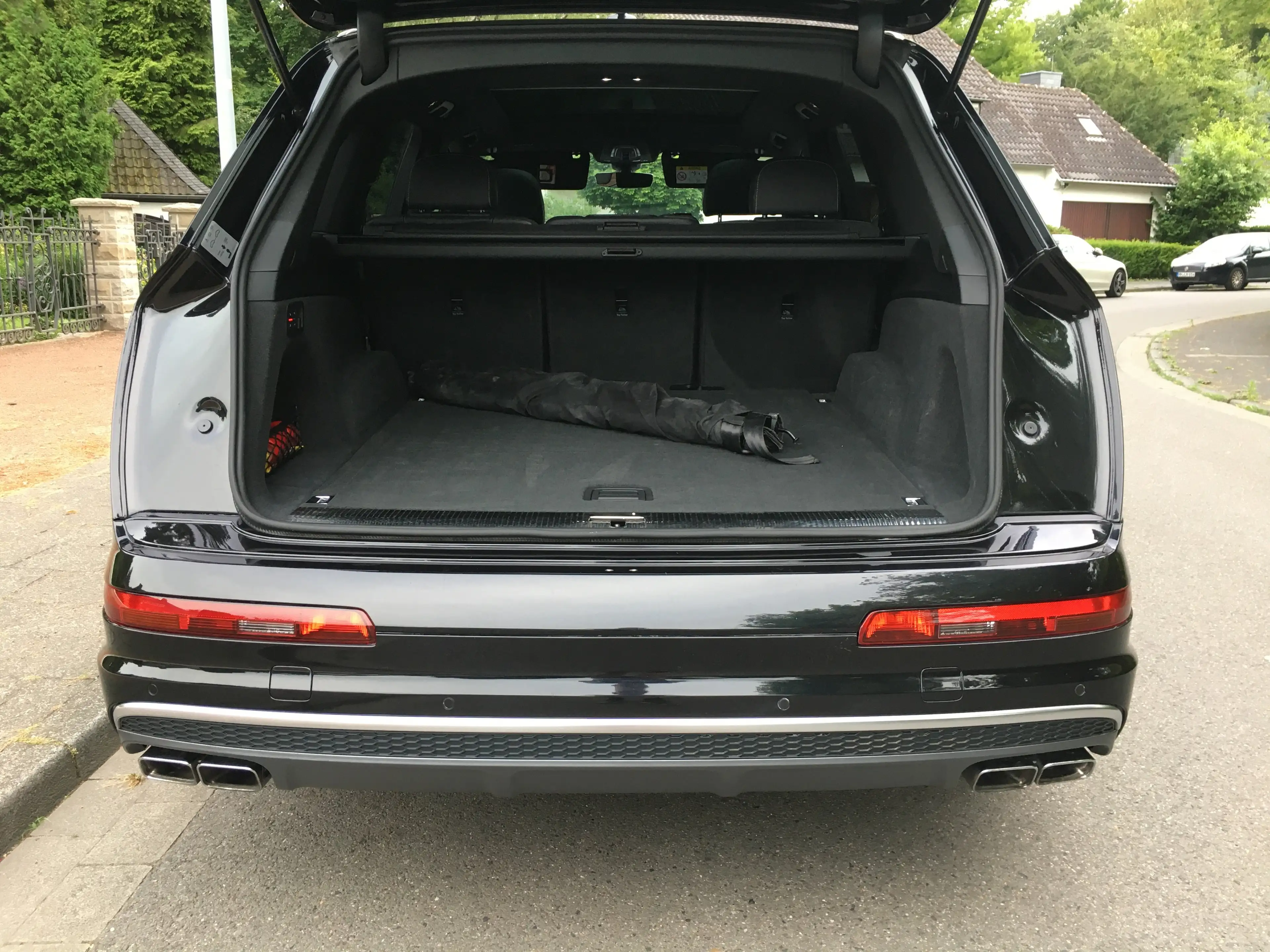 Audi SQ7 4.0 TDI-QUATTRO-PANO-AHK-LED-LUFT-KAMERA-PRIVACY-M — photo 14