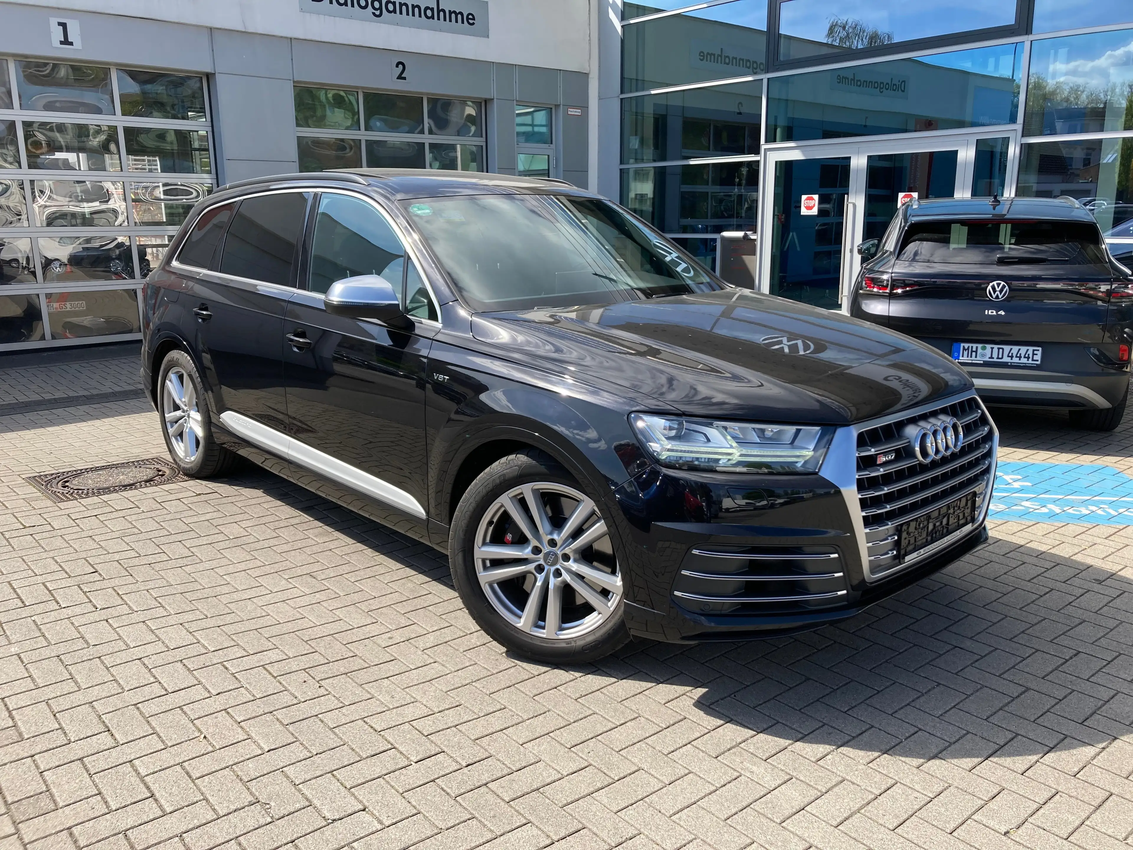 Audi SQ7 4.0 TDI-QUATTRO-PANO-AHK-LED-LUFT-KAMERA-PRIVACY-M — photo 11