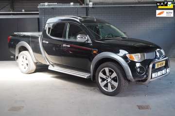 2.5 DI-D Double Cab Intense