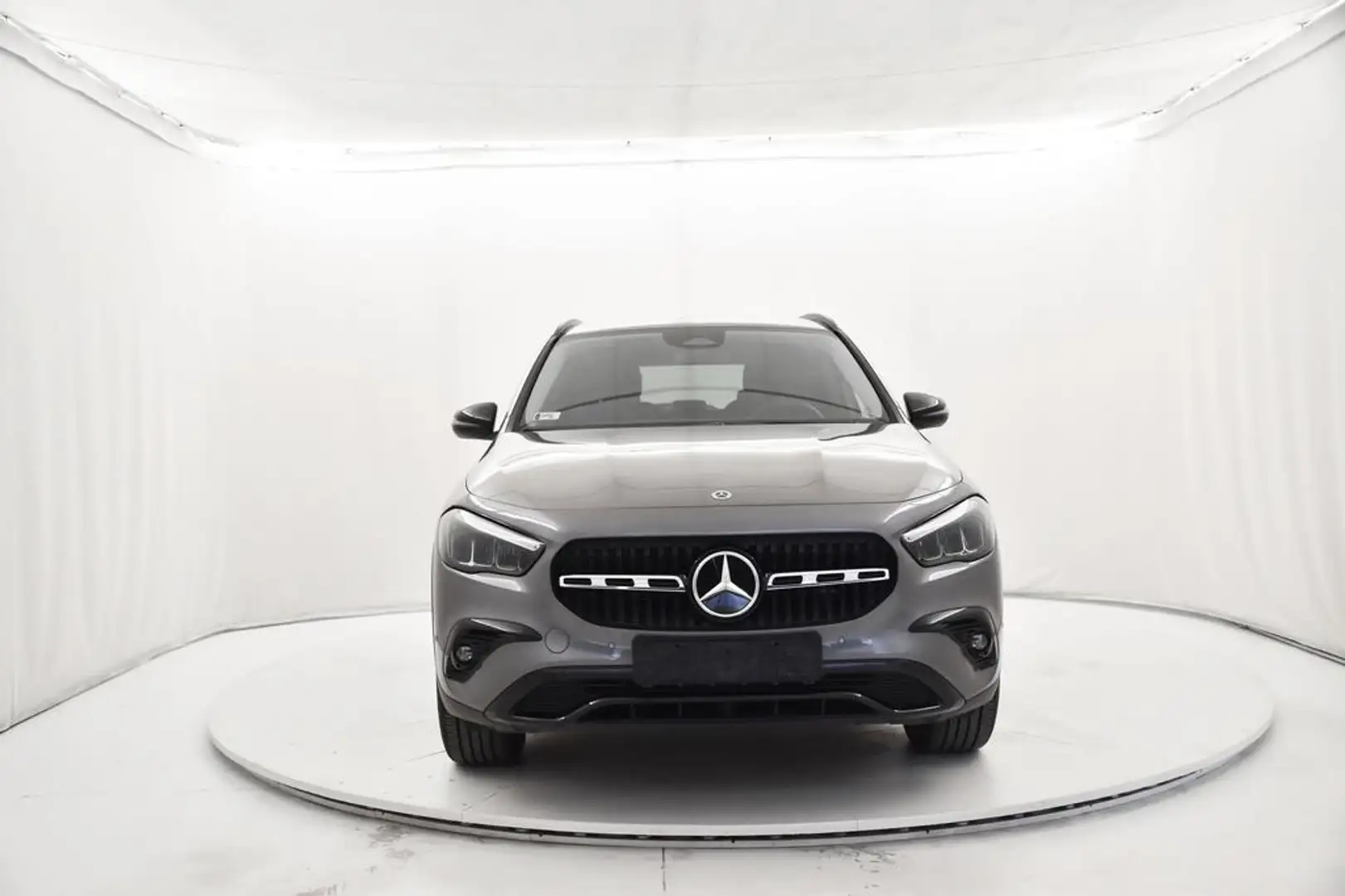 Mercedes-Benz GLA 180 Mhev Progressive Advanced NIGHT PACK,CERCHI 18 Grigio - 2