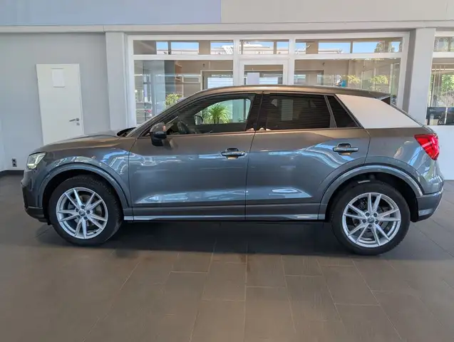 Audi Q2 view 6