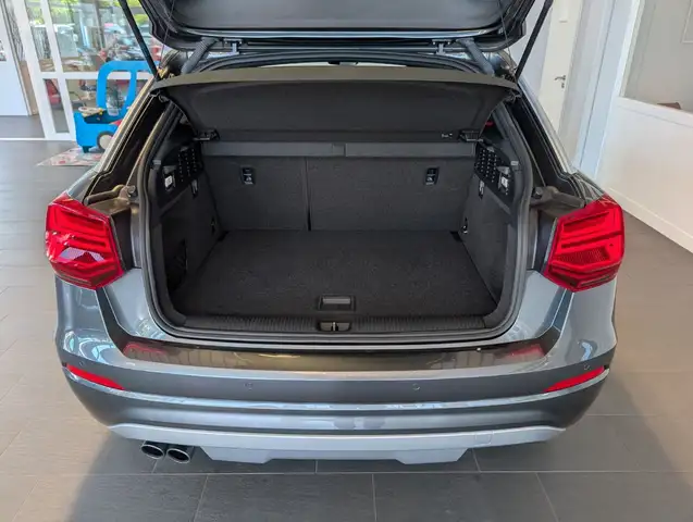 Audi Q2 view 11