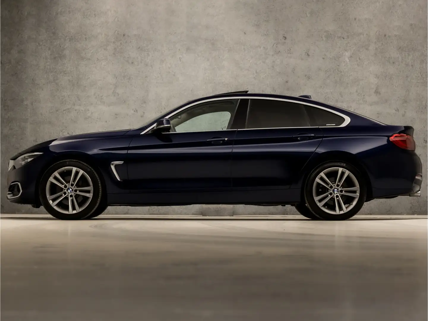 BMW 430 4-serie Gran Coupé 430i xDrive High Executive 252P Blauw - 2