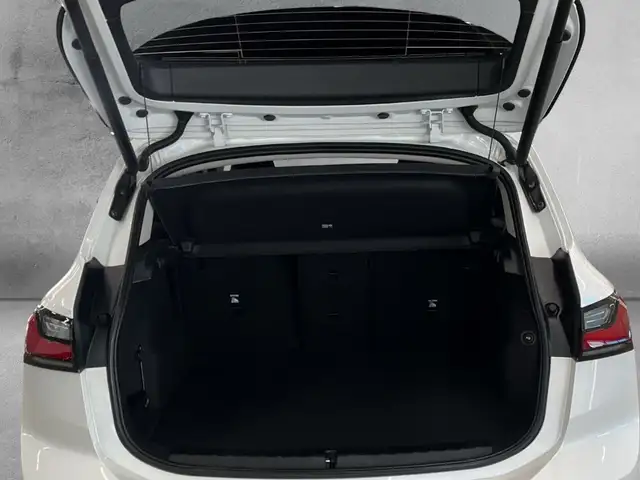BMW 2 Series view 15