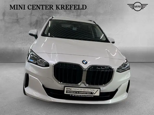 BMW 2 Series view 5