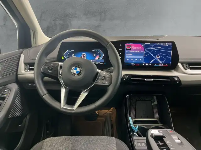 BMW 2 Series view 10