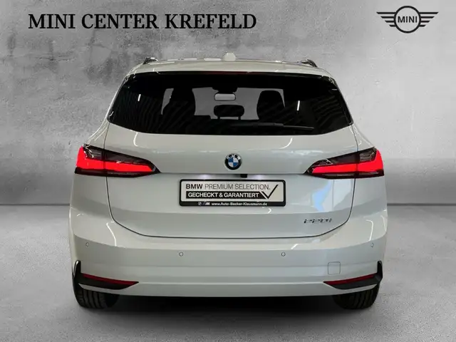 BMW 2 Series view 6