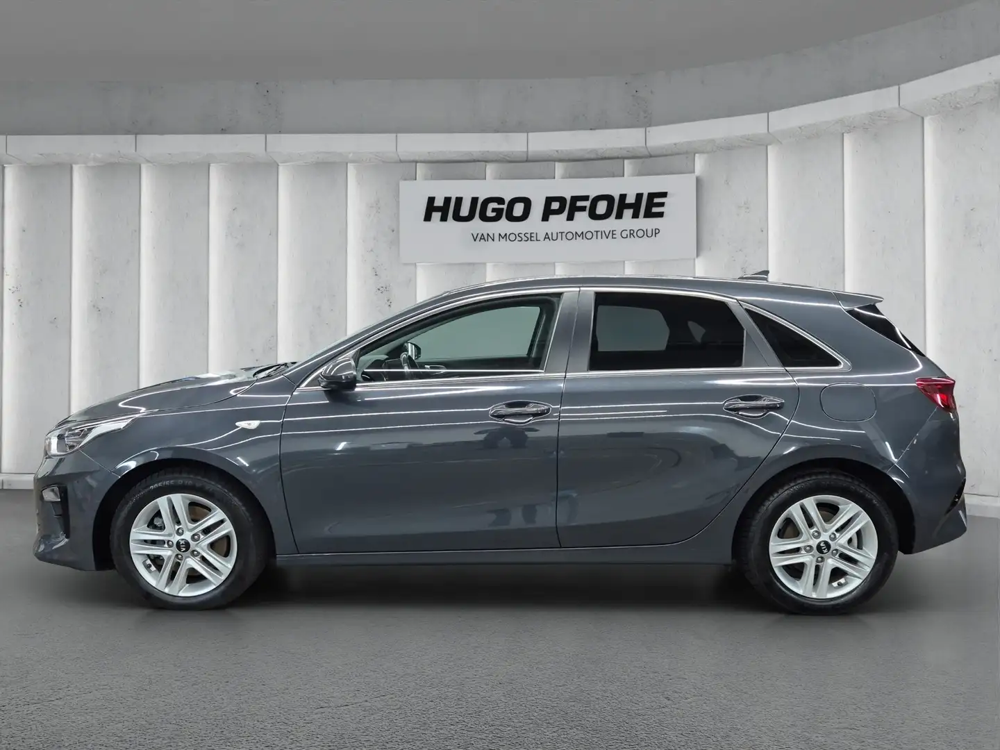 Kia Ceed / cee'd Ceed 1.4 TGDI Vision | PDC | NAVI | GJR | Grey - 2