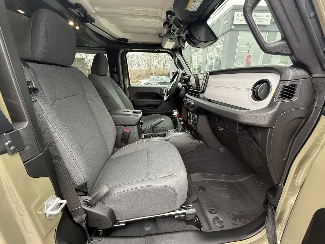 Jeep Wrangler снимка Jeep Wrangler