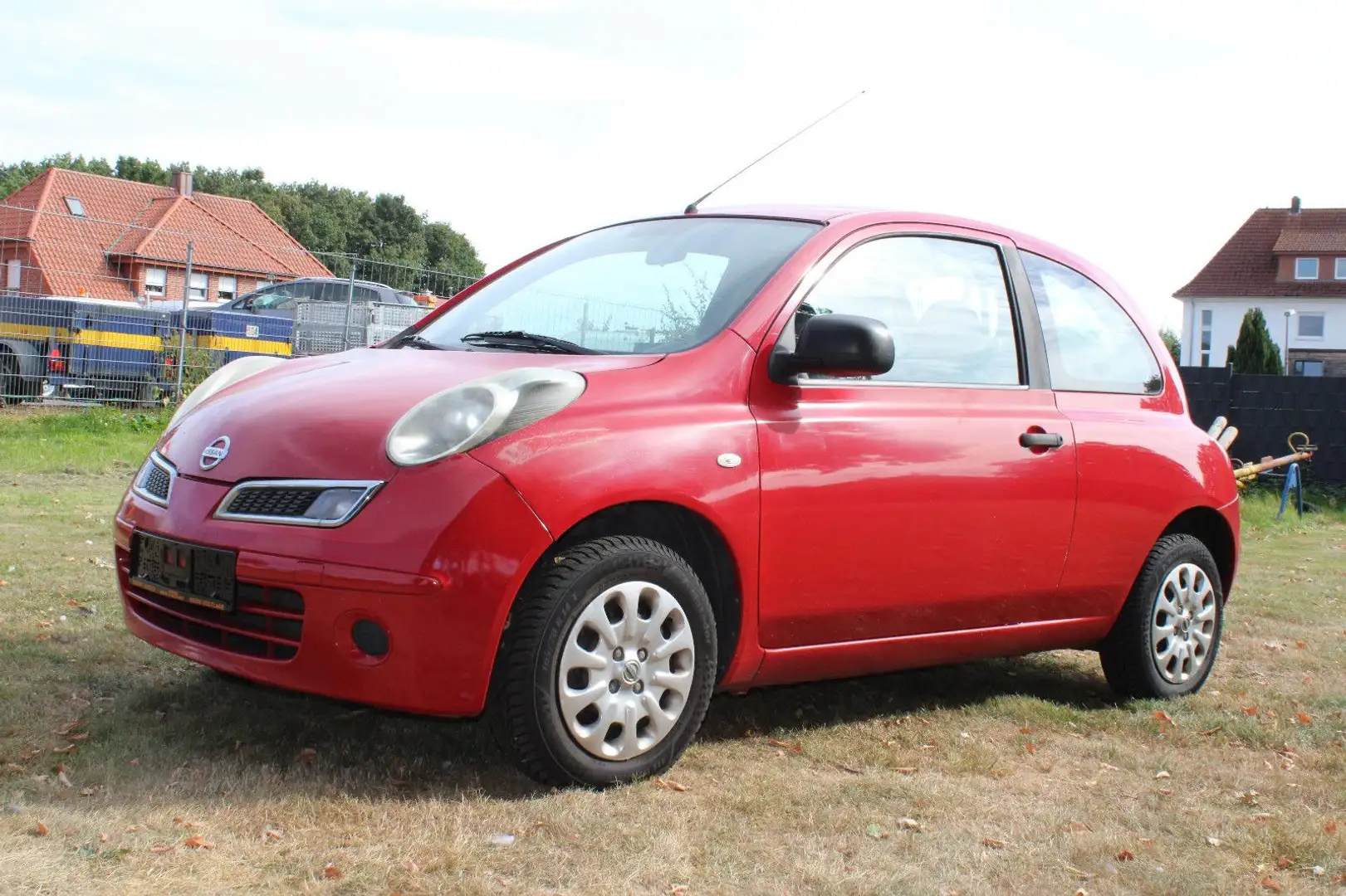 Nissan Micra Visia Rot - 2