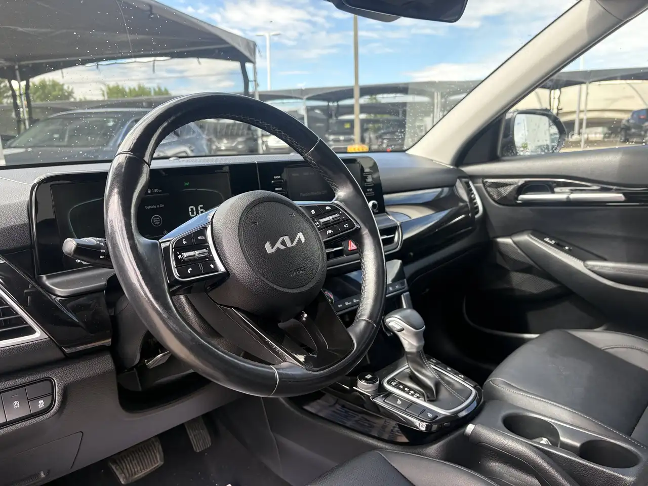 Kia Seltos снимка Kia Seltos