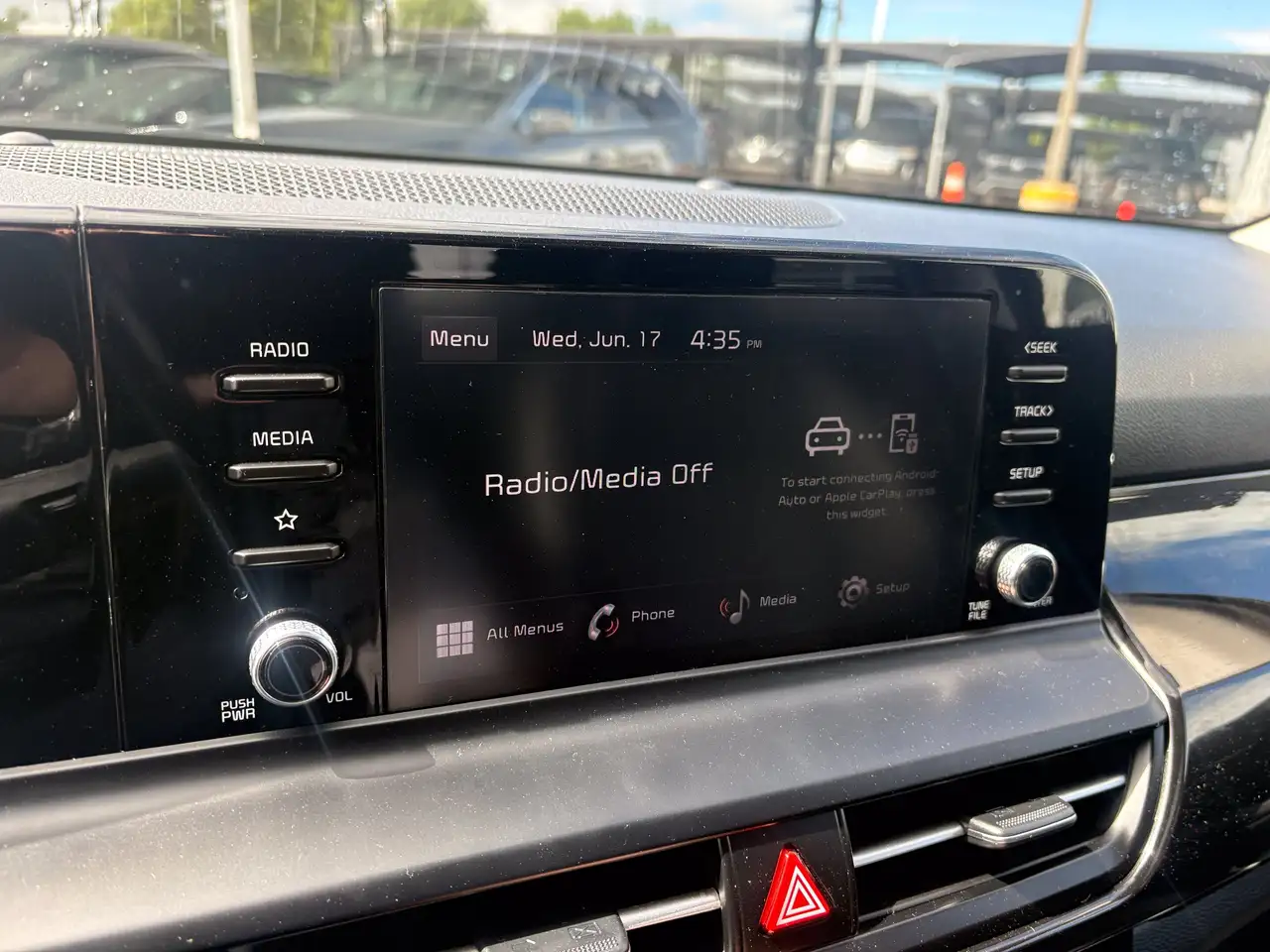 Kia Seltos снимка Kia Seltos