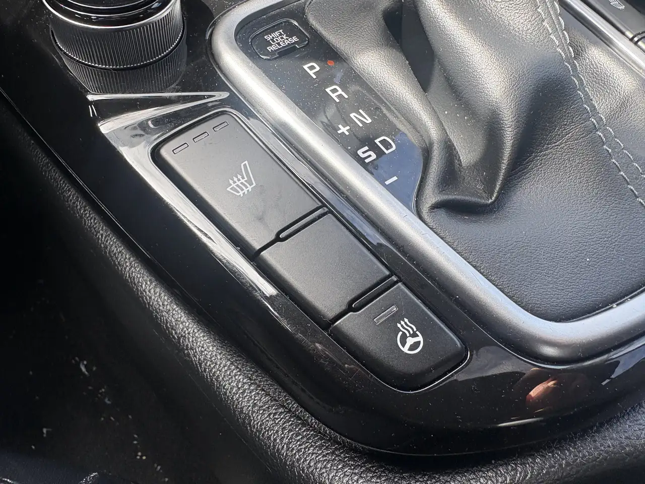 Kia Seltos снимка Kia Seltos