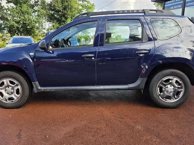Dacia Duster view 9