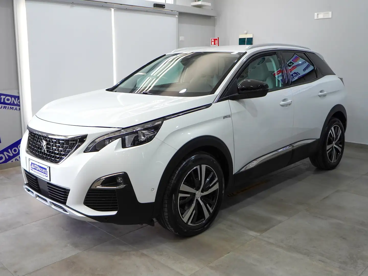 Peugeot 3008 EAT8 1200T 130cv ALLURE  Full LED + NAV Bianco - 1