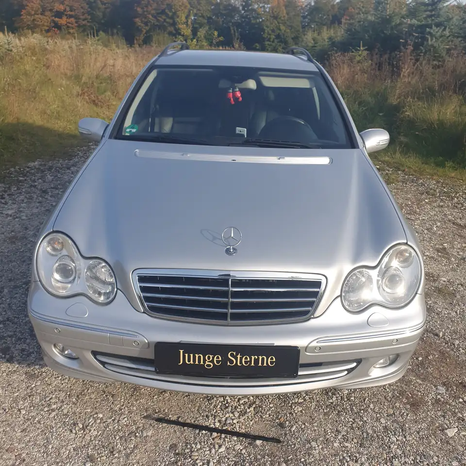 Mercedes-Benz C 320
