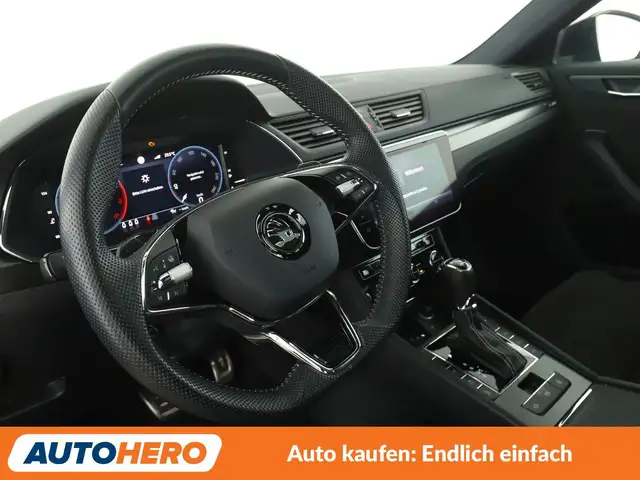Skoda Superb view 11