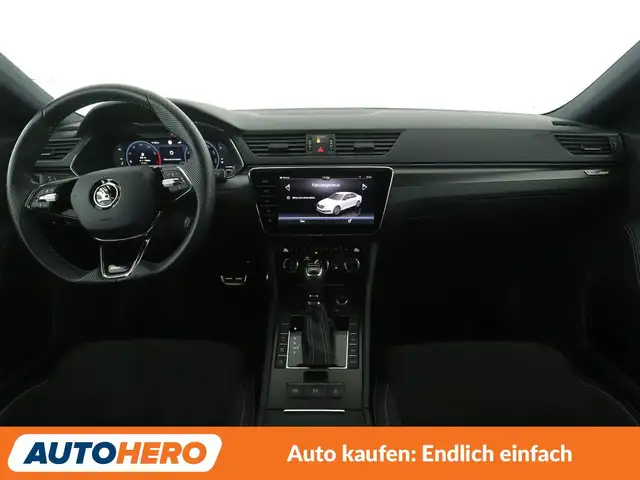 Skoda Superb view 12