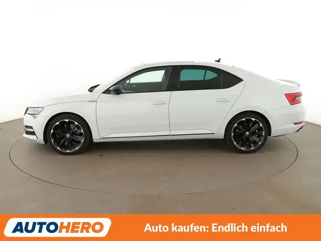 Skoda Superb view 3