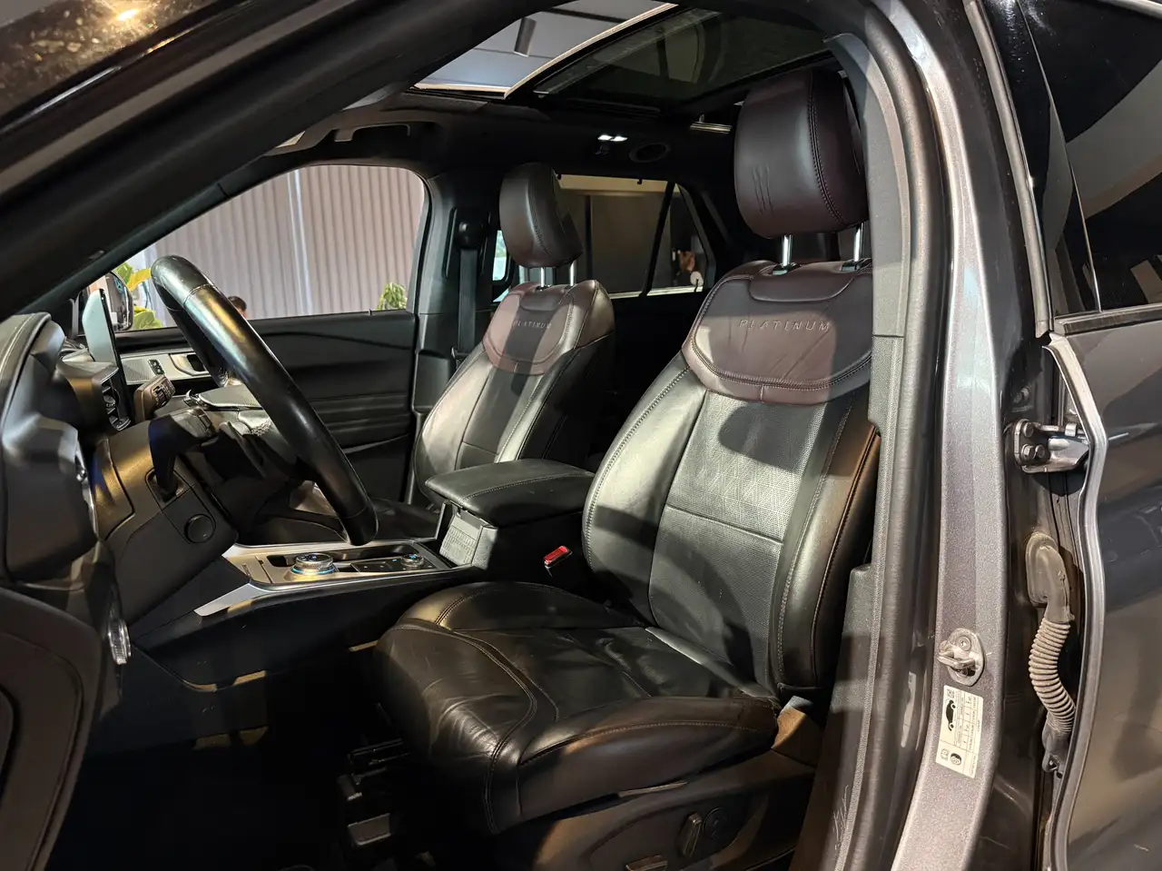 Ford Explorer Platinum Plug-in-Hybrid 4x4 7 Sitze-Vollausstattung, миниатюра 11