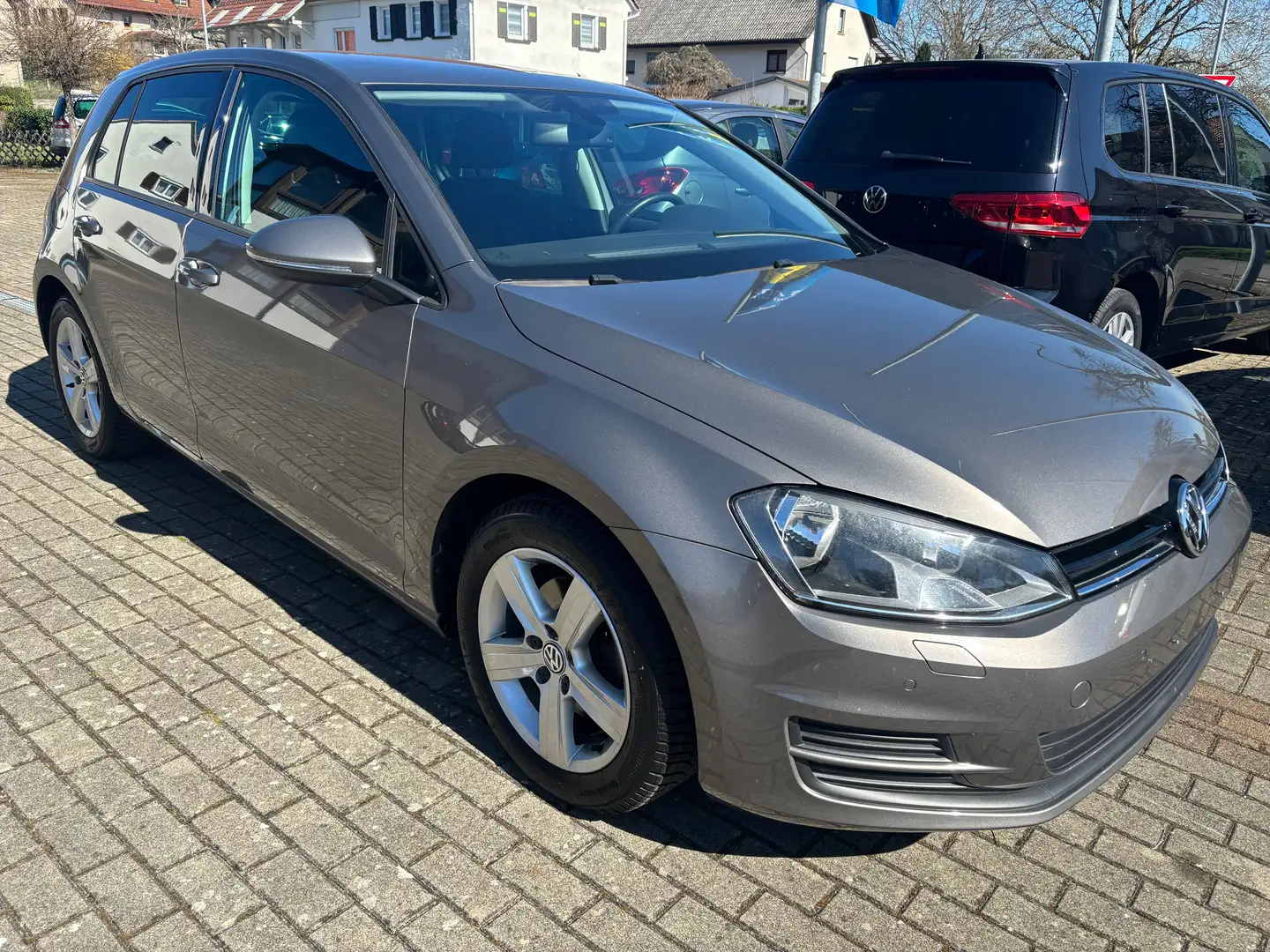 Volkswagen Golf 1.4TSI Comfortline BMT R-line Klima Alu Grau - 1