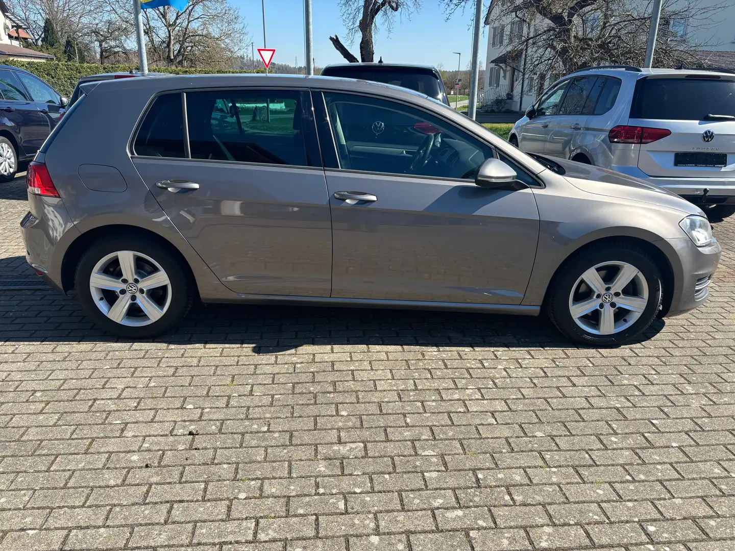 Volkswagen Golf 1.4TSI Comfortline BMT R-line Klima Alu Grau - 2