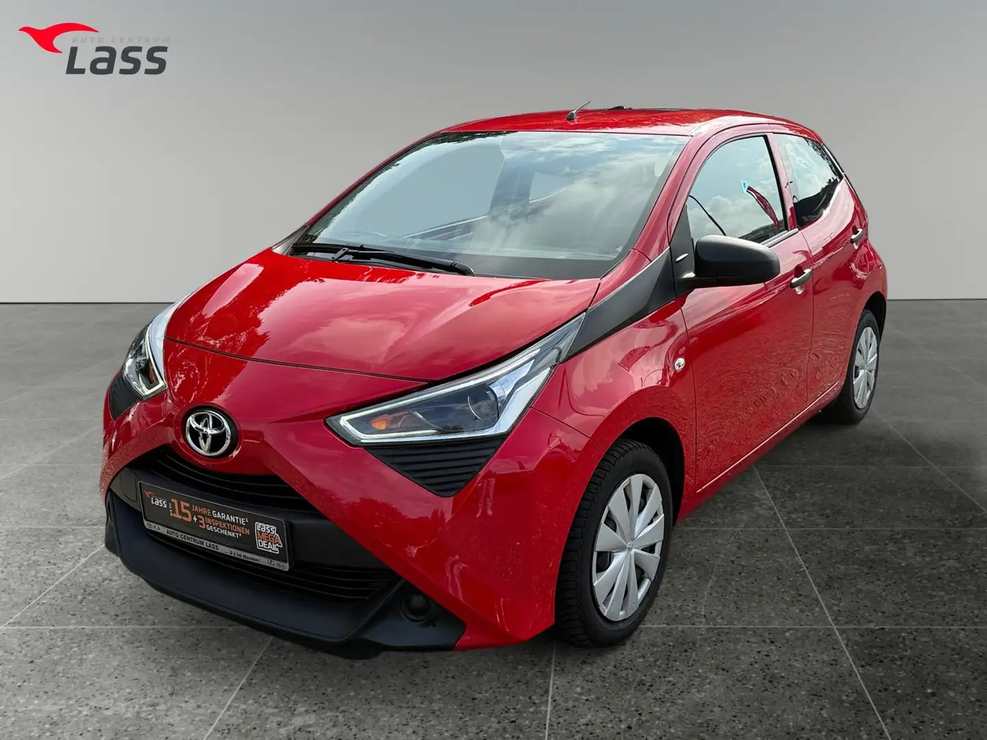 Toyota Aygo 1.0 x Rot - 2
