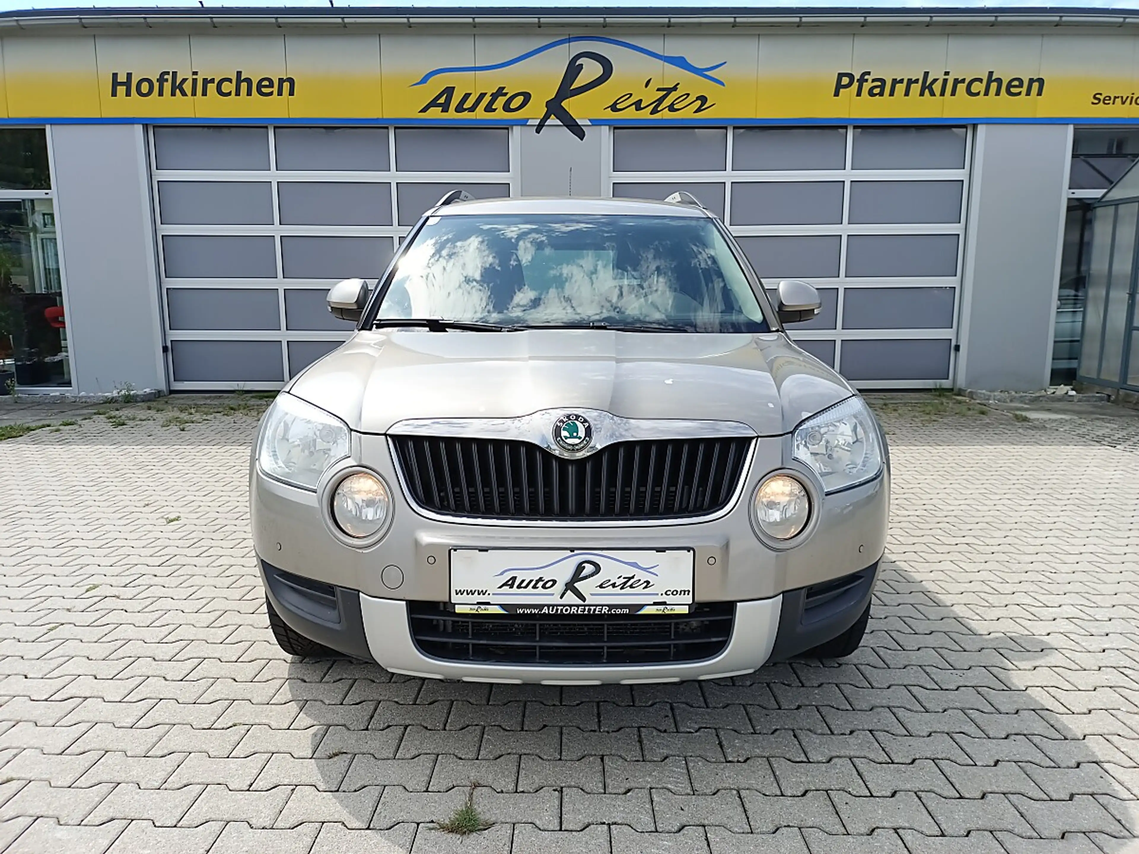 Skoda Yeti 4x4 Twenty Elegance 2,0 TDI CR DPF *AHV*BT*PDC*... — photo 7