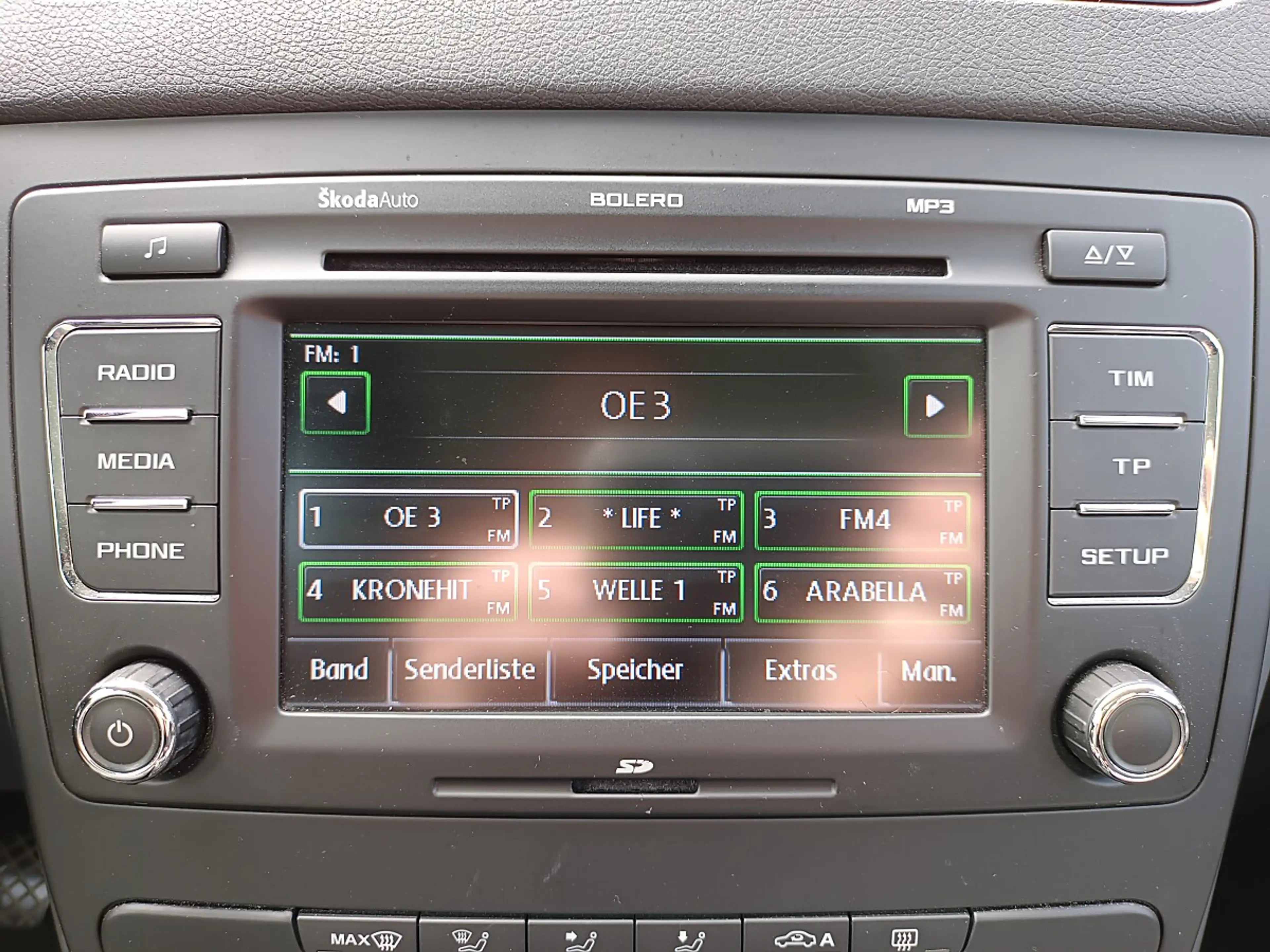 Skoda Yeti 4x4 Twenty Elegance 2,0 TDI CR DPF *AHV*BT*PDC*... — photo 13