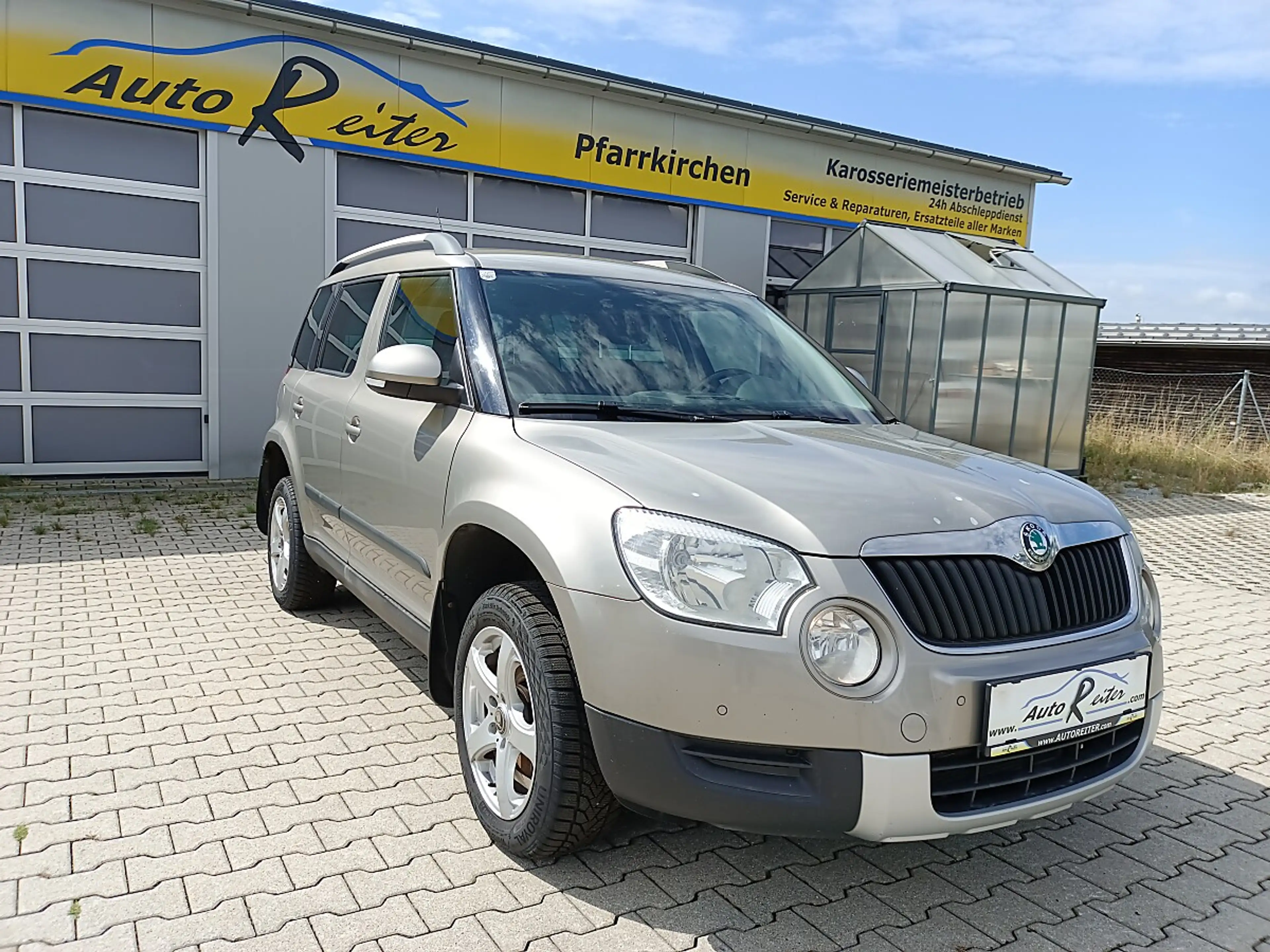 Skoda Yeti 4x4 Twenty Elegance 2,0 TDI CR DPF *AHV*BT*PDC*... — photo 6