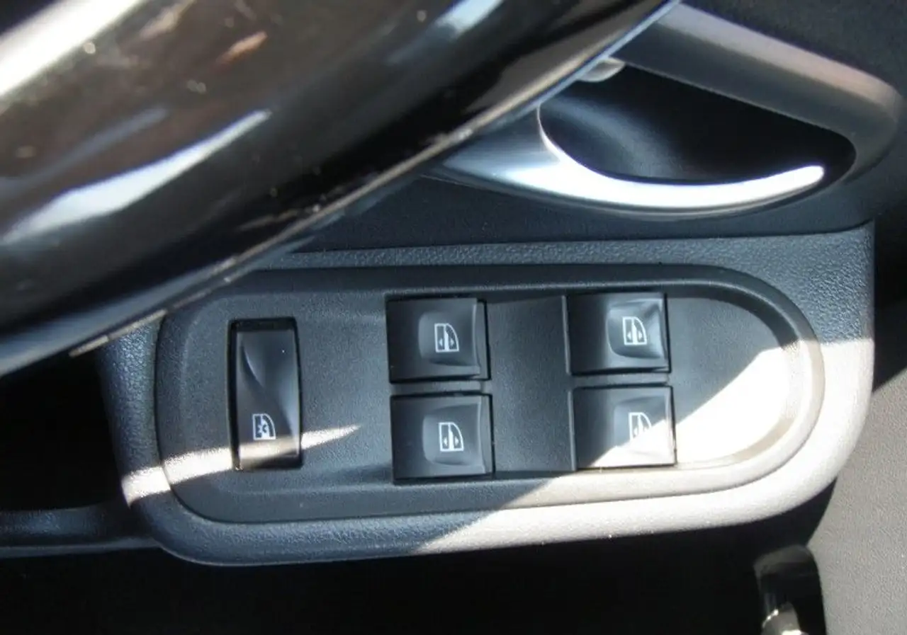 Dacia Duster — photo 23