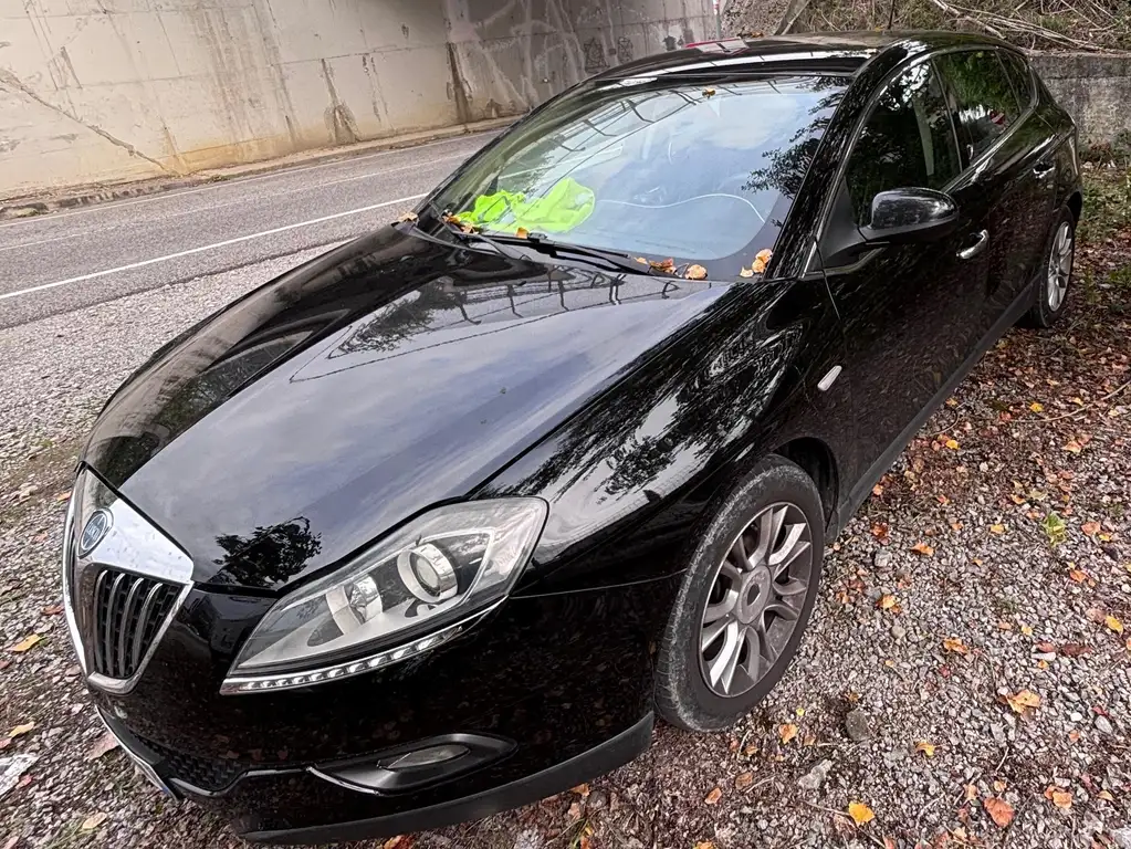 Lancia Delta 2009 из Европы — купить под ключ