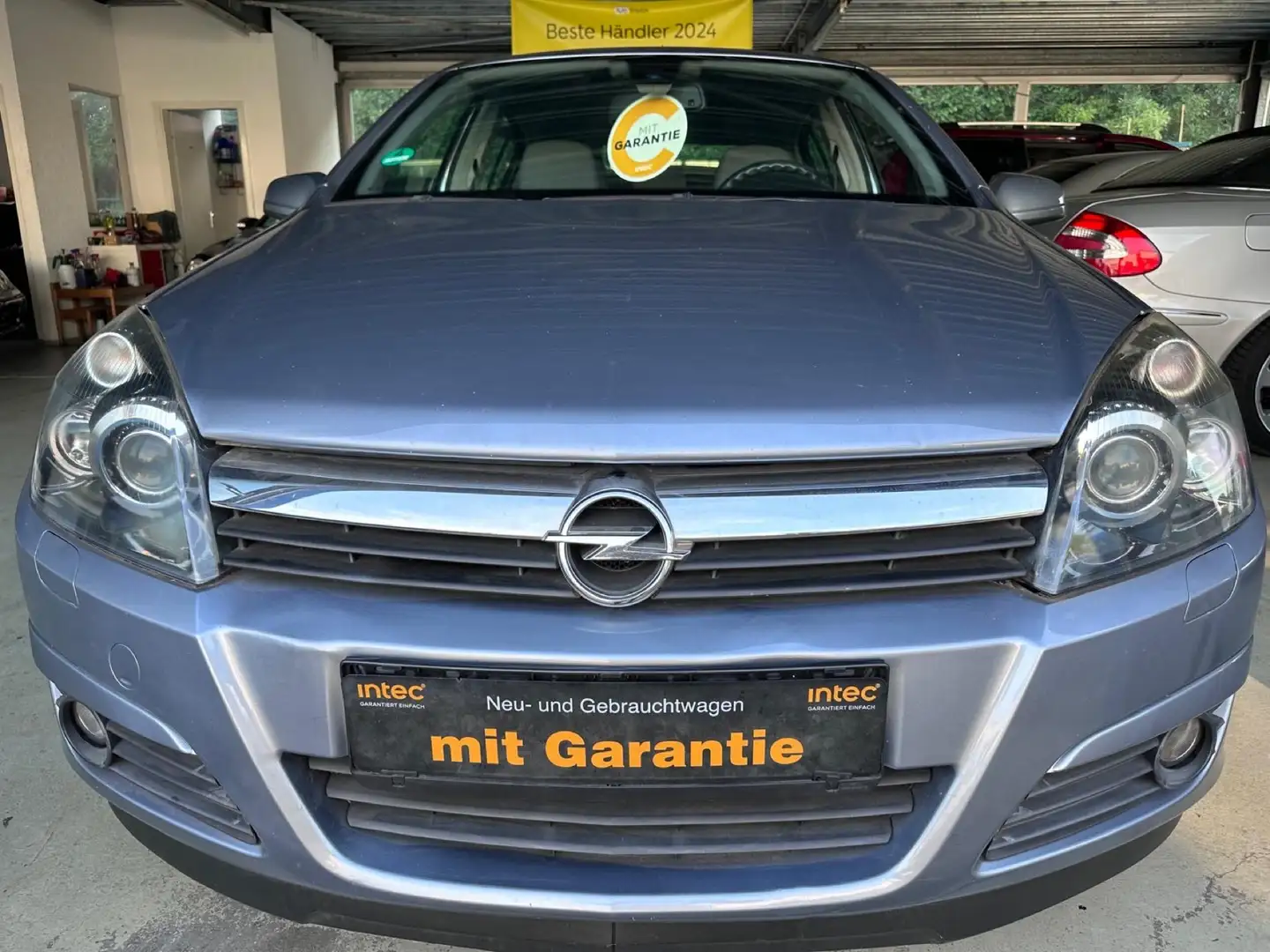 Opel Astra Enjoy Grau - 1