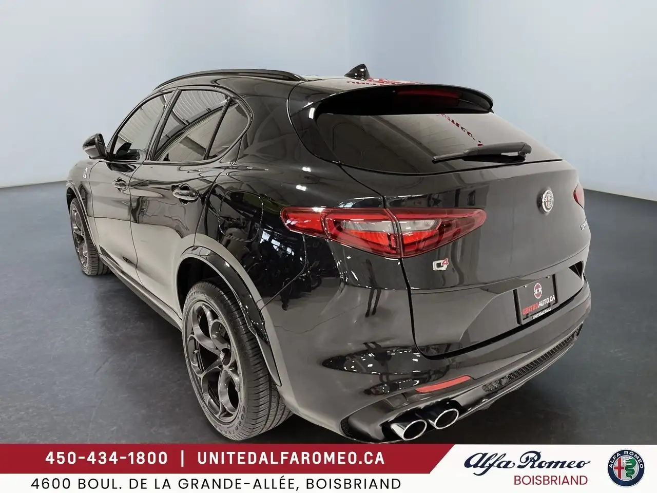 Alfa Romeo Stelvio снимка Alfa Romeo Stelvio