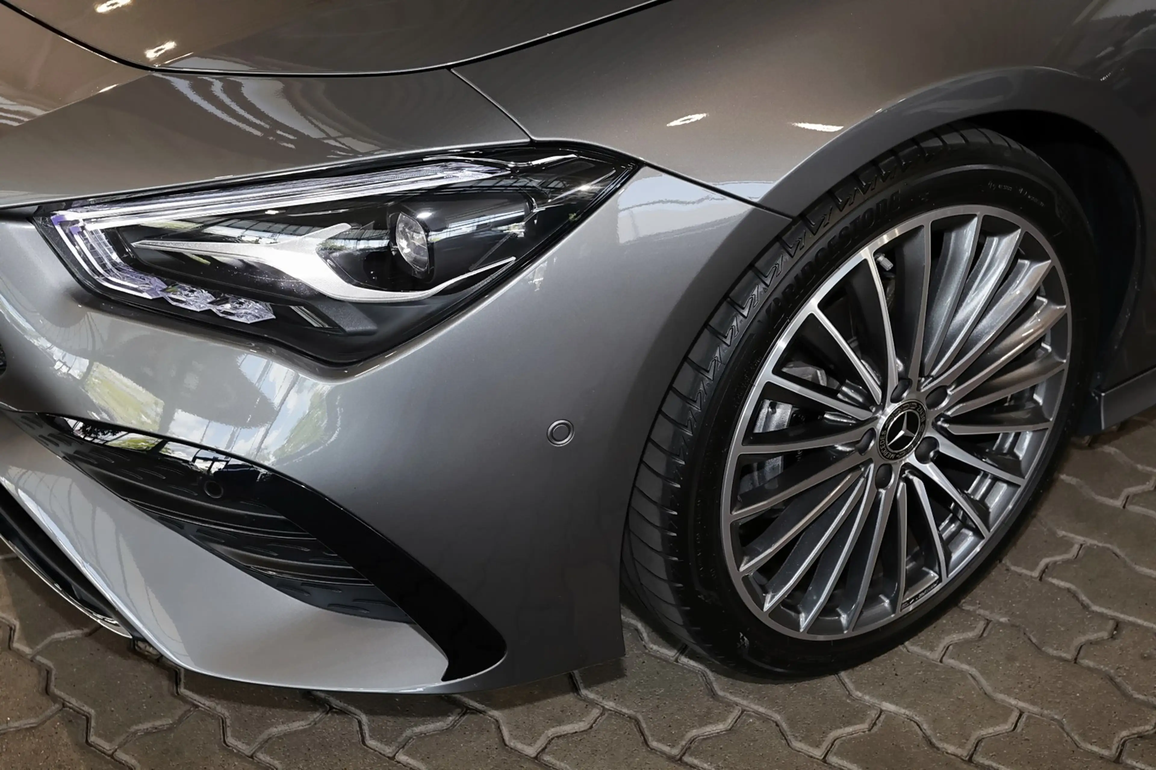 Mercedes-Benz CLA 180 Coupé AMG Adv PLUS+19"+KAMERA+LED+MBUX — photo 4