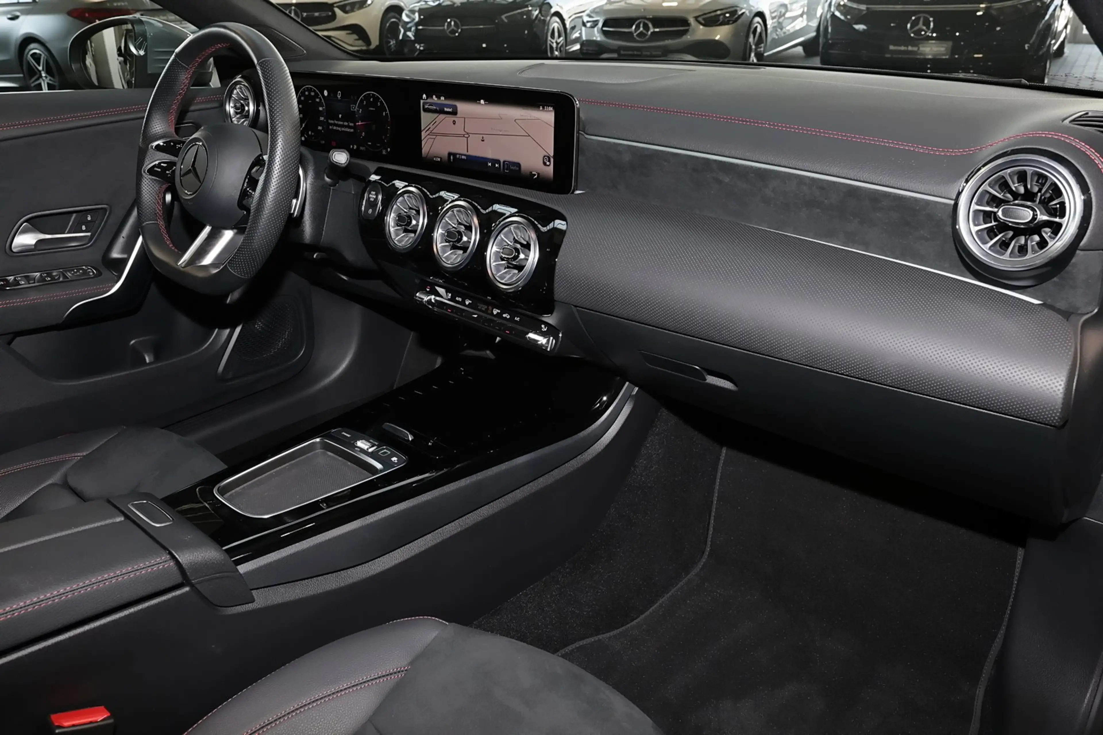 Mercedes-Benz CLA 180 Coupé AMG Adv PLUS+19"+KAMERA+LED+MBUX — photo 8