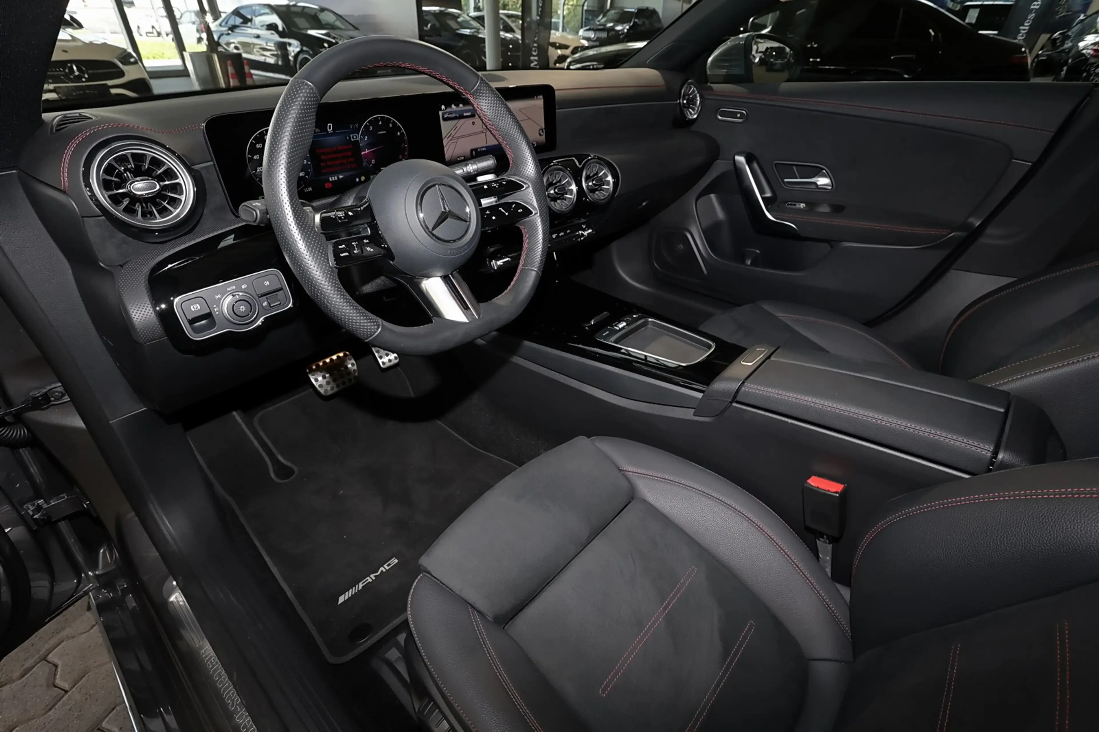 Mercedes-Benz CLA 180 Coupé AMG Adv PLUS+19"+KAMERA+LED+MBUX — photo 9