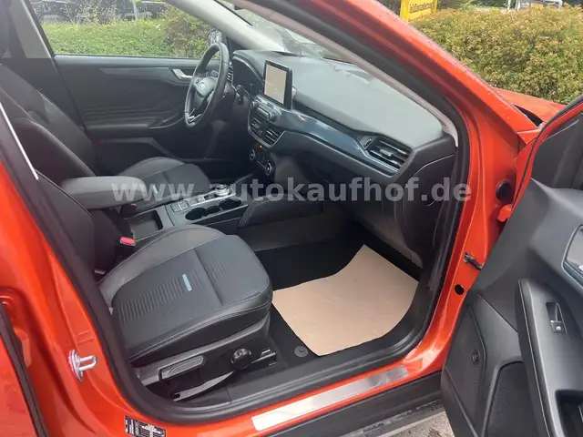 Ford Focus view 11