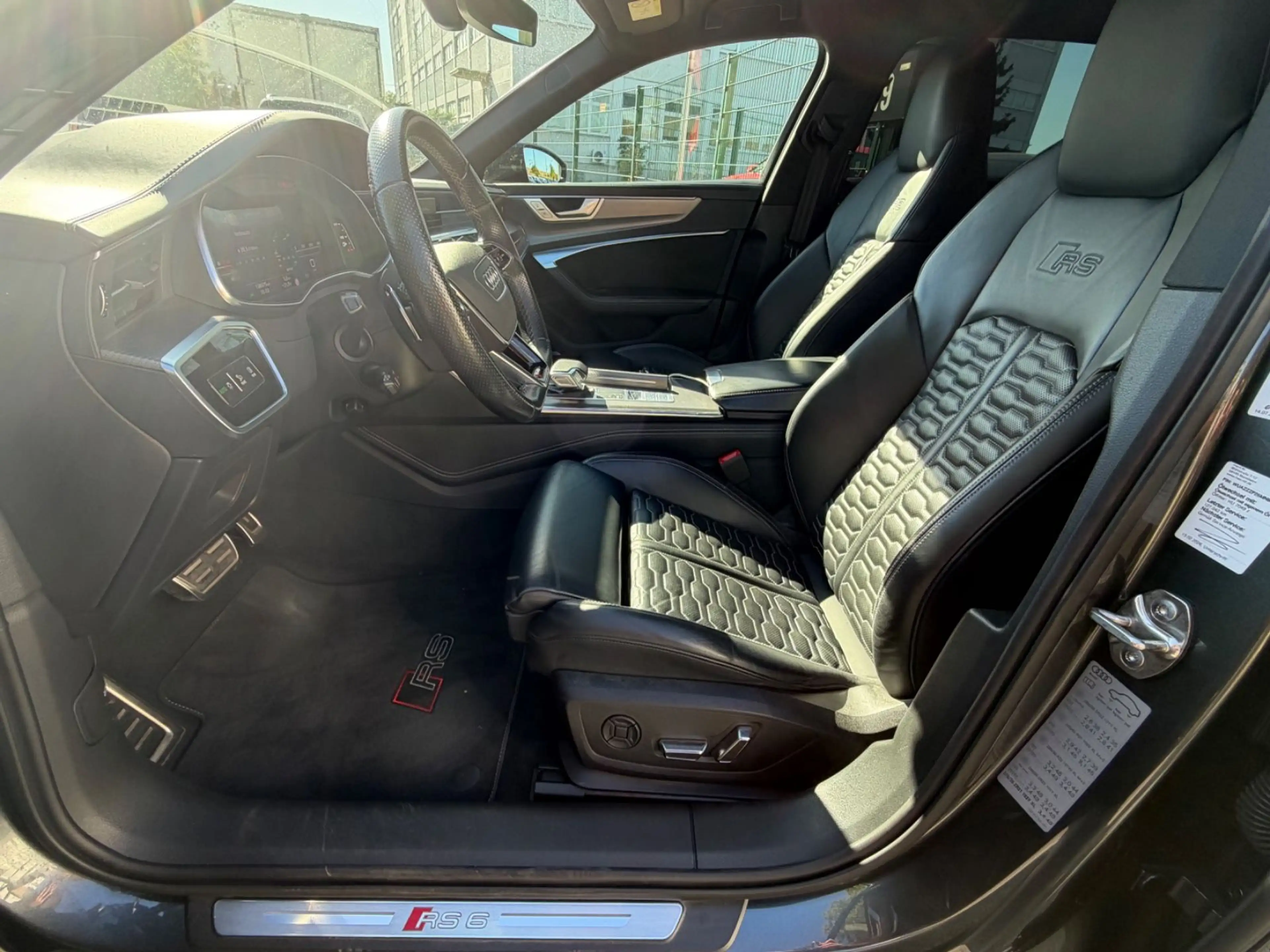 Audi RS6 Avant 4.0 TFSI quattro — photo 9
