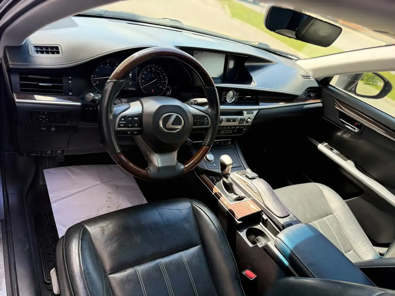 Lexus ES fotografie Lexus ES