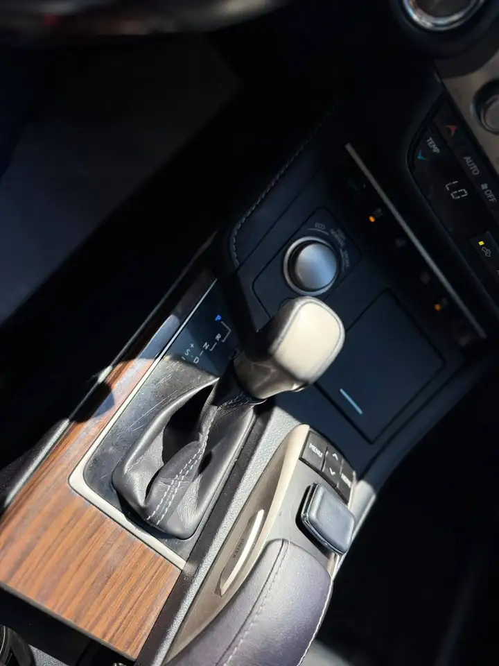Lexus ES fotografie Lexus ES