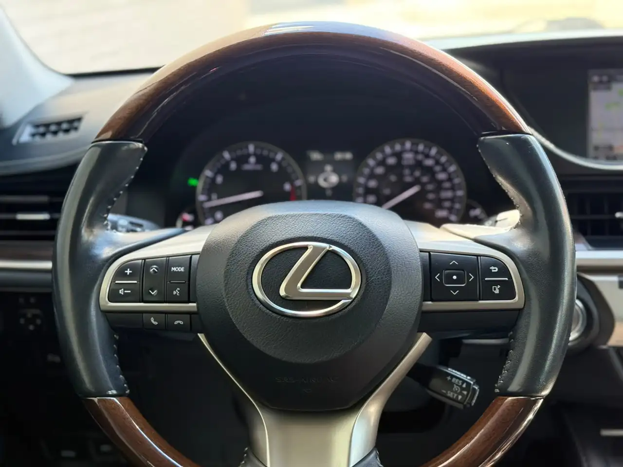 Lexus ES fotografie Lexus ES