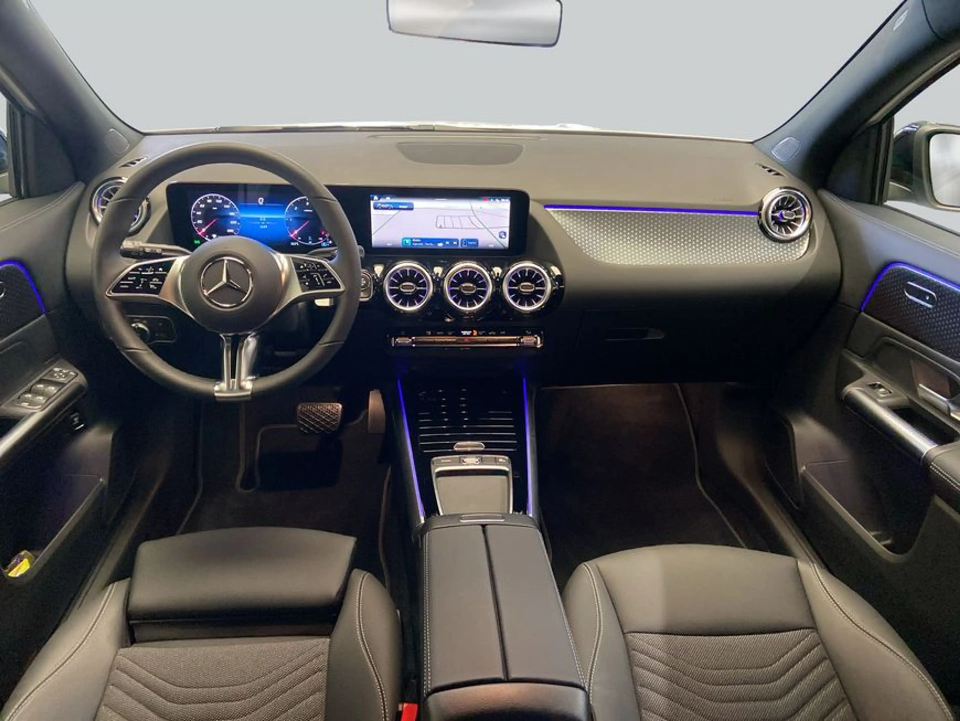 Mercedes-Benz GLA 200 GLA — photo 14