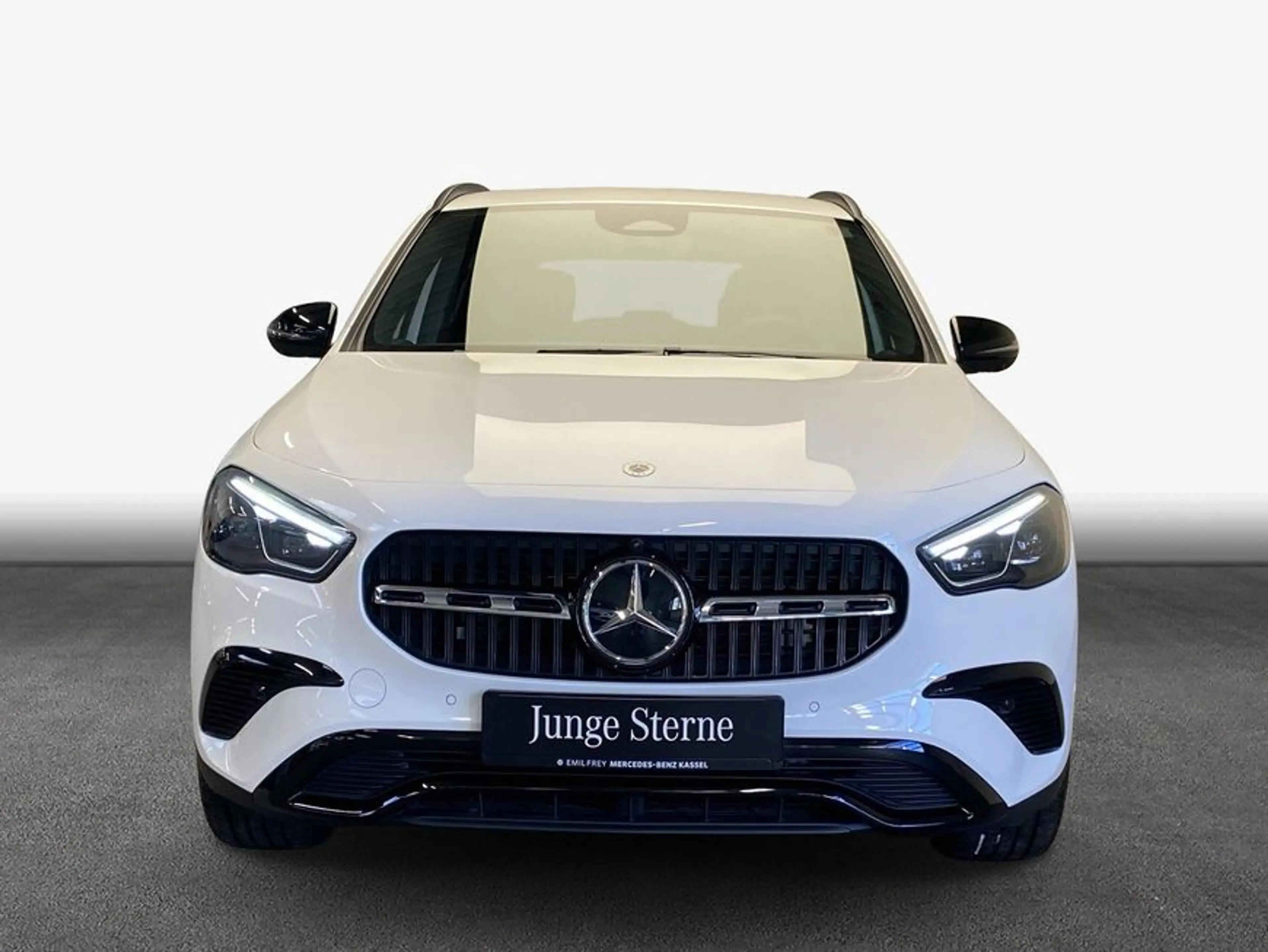 Mercedes-Benz GLA 200 GLA — photo 3