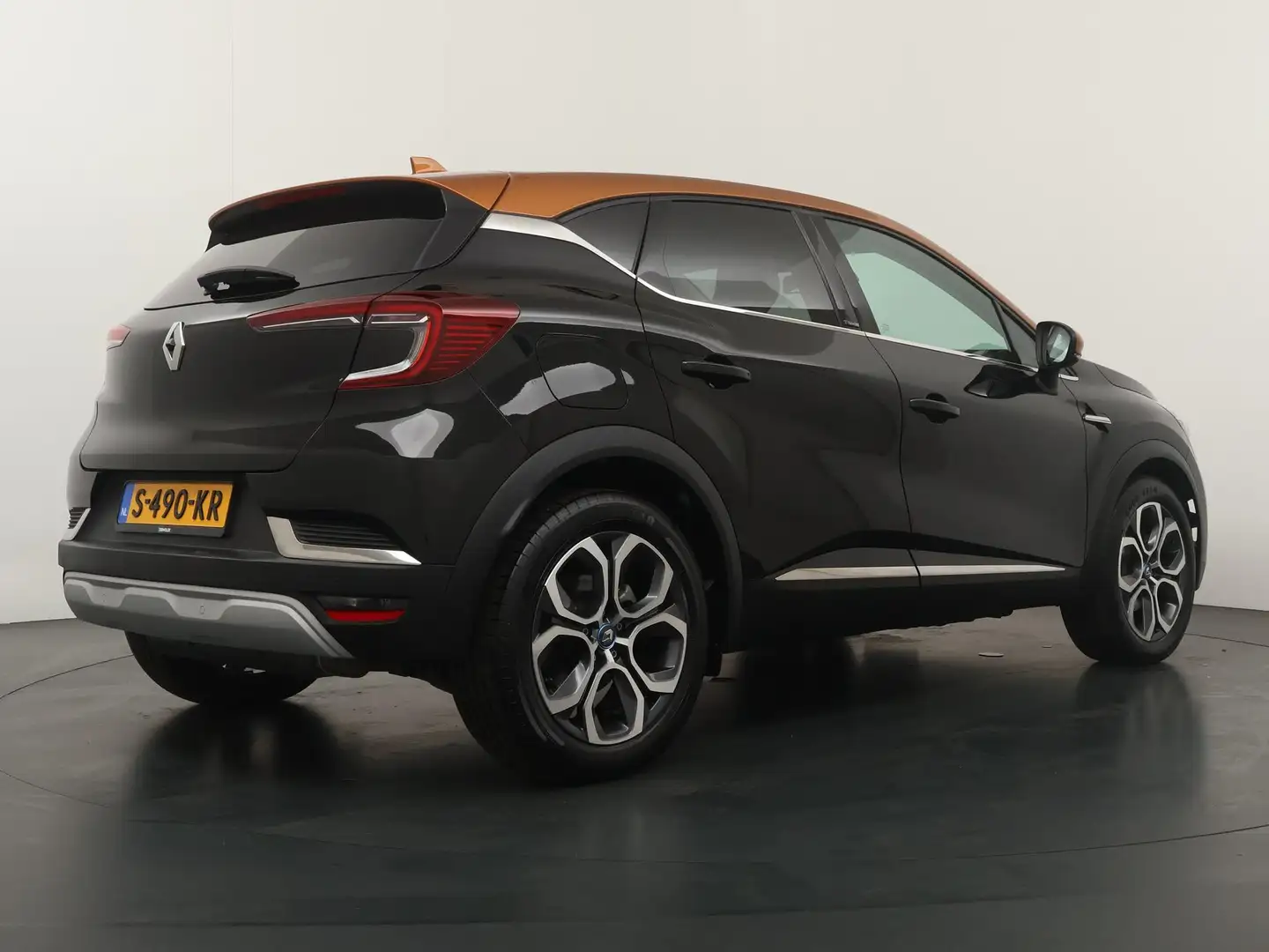 Renault Captur E-Tech Plug-in Hybrid 160 Intens | Groot Navi | 18 Zwart - 2