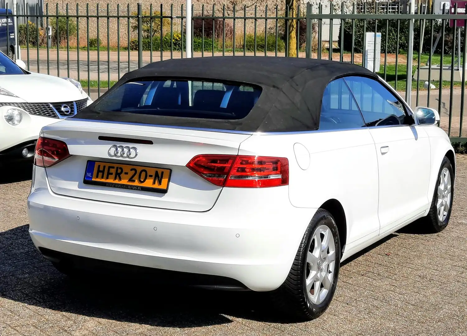 Audi A3 Cabriolet 1.2 TFSI Leder Airco Pdc Blanc - 2